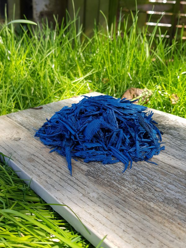 uk blue rubber mulch